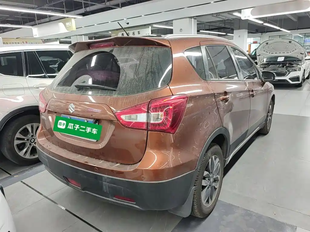 SX4 S-Cross 骁途 2017款 1.6 L CVT两驱都市进取型