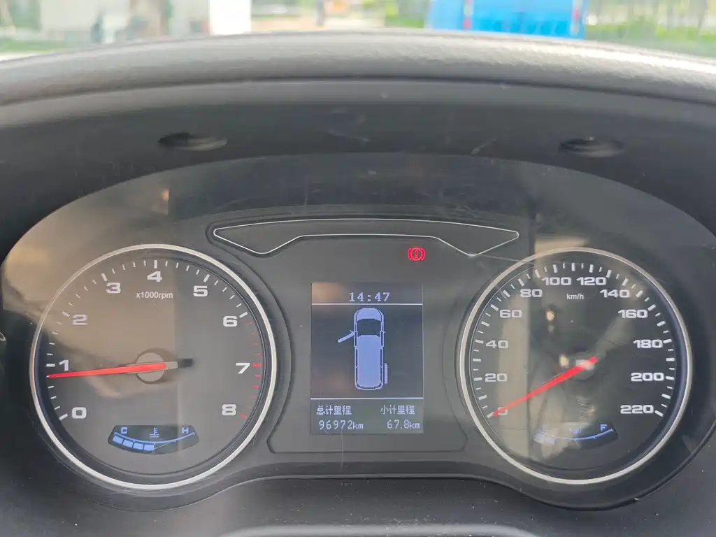 Refine M4 2.0 L Manual Luxury