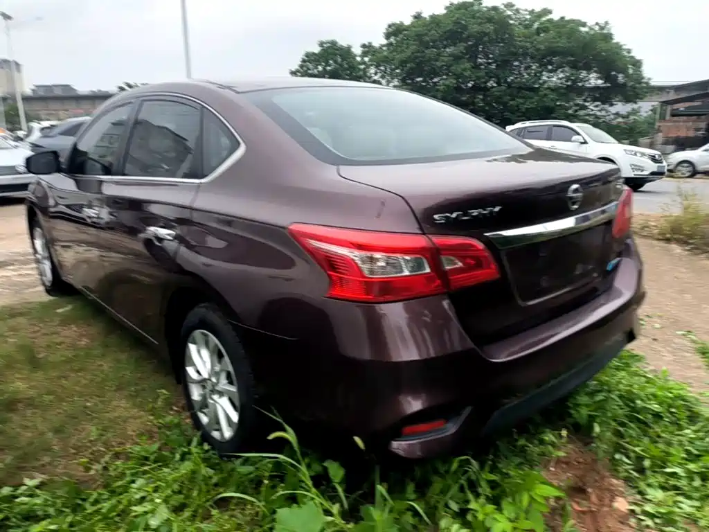 Sylphy 1.6 XV CVT Smart Enjoyment