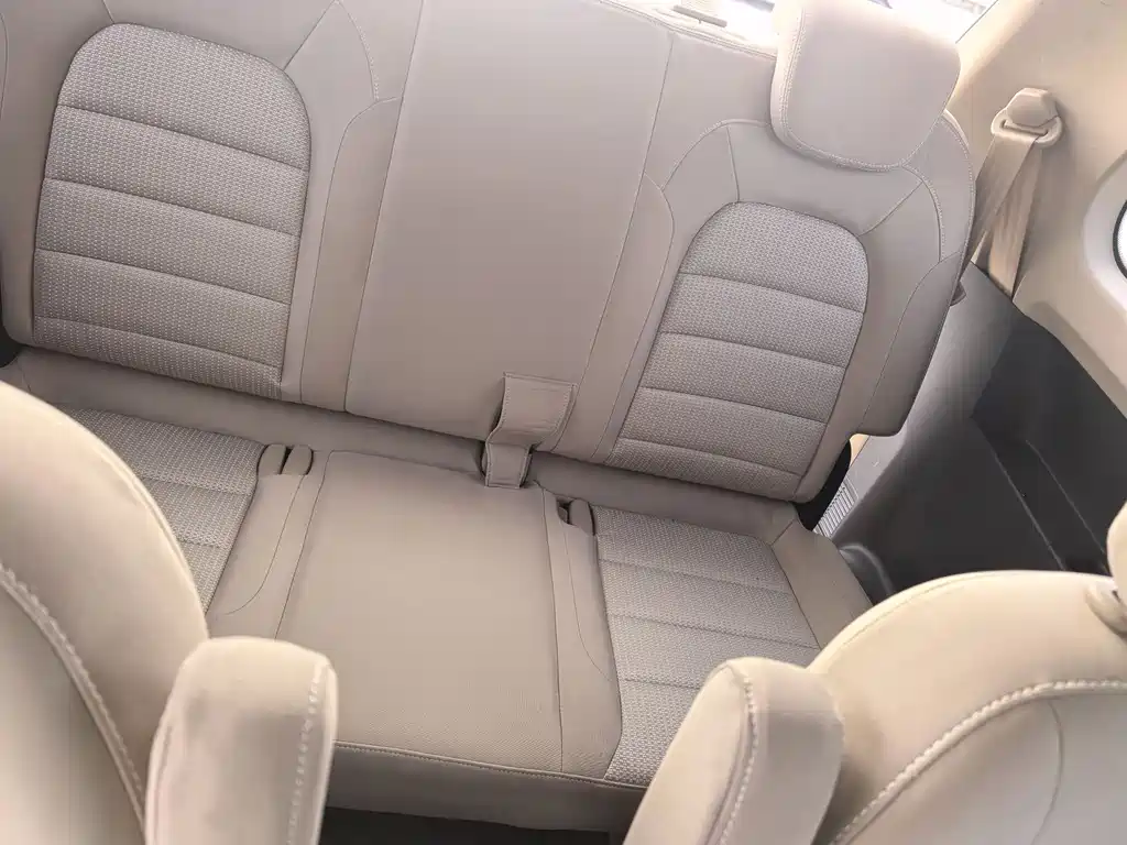 Wuling Hongguang 1.5 L S Standard L2 B