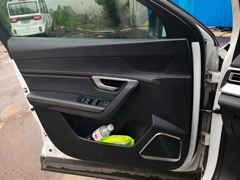 Song Pro 1.5 T Auto Elite