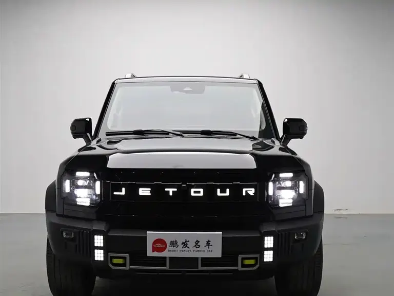 Jetour Traveller 2.0 T 4 WD Cross PRO Entertainment