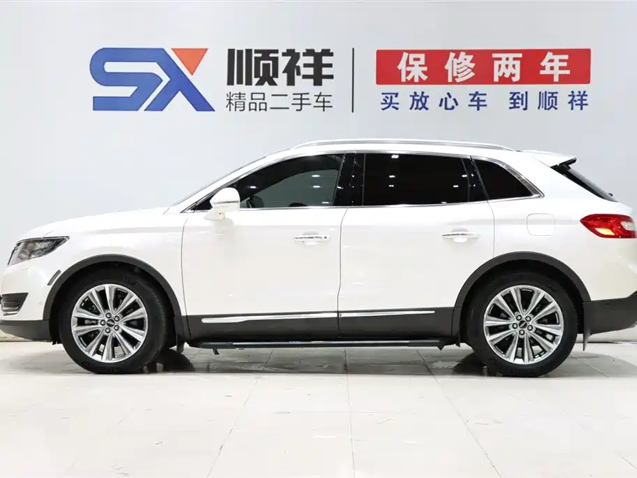 Lincoln MKX 2.7 T 4 WD Honor Shine