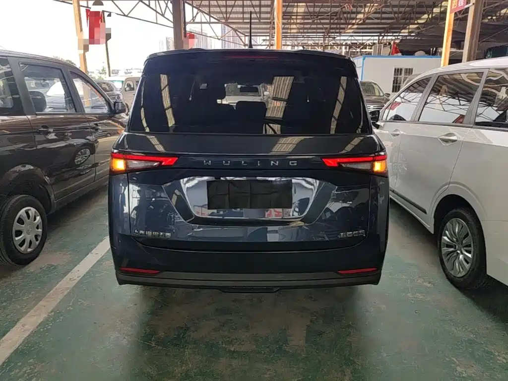 Wuling Jiachen 1.5 L Manual Joy Enjoyment Elite