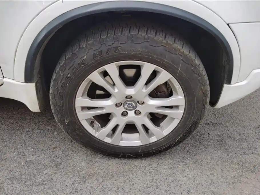 Volvo XC90 沃尔沃XC90 2012款 改款 2.5 T 行政版