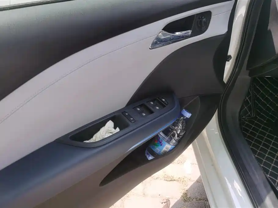 Monza 1.5 L DCT Joy