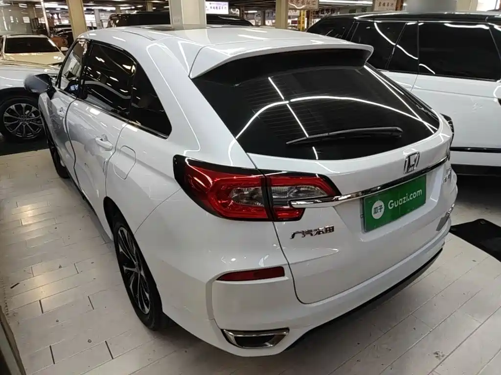 Avancier 240 TURBO 2 WD Luxury