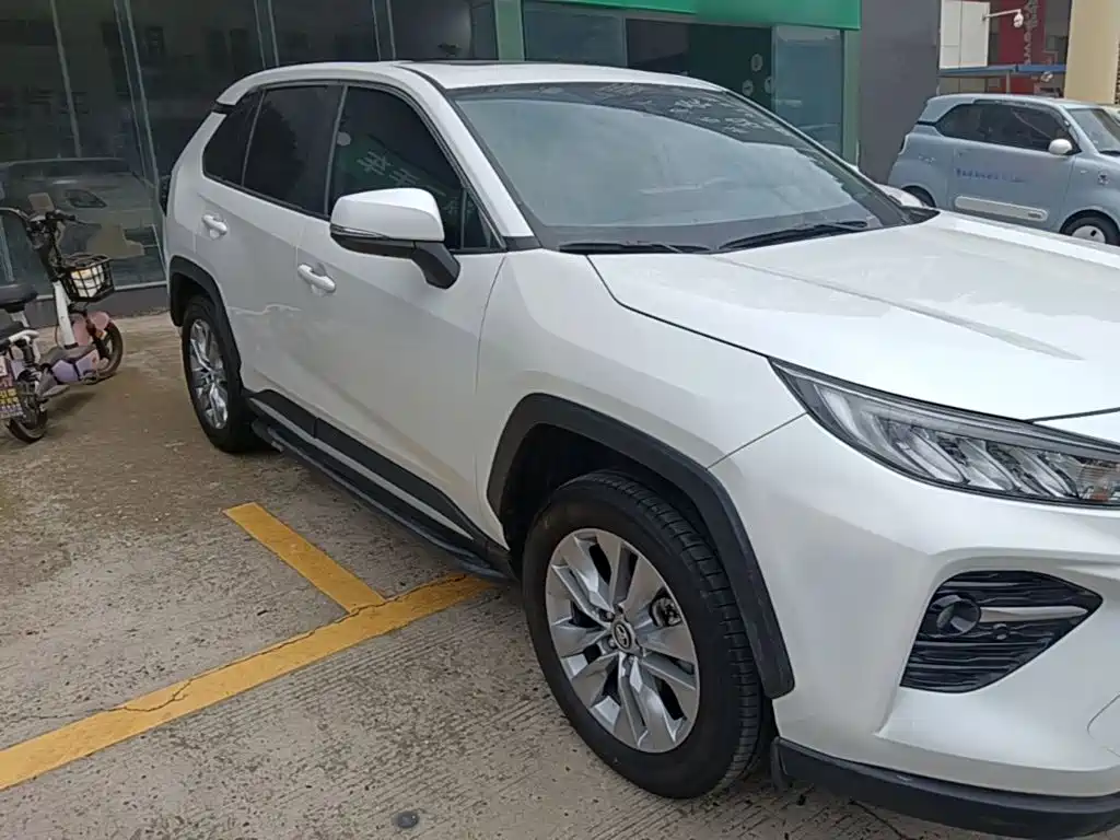 Wildlander 2.0 L CVT 2 WD Luxury PLUS