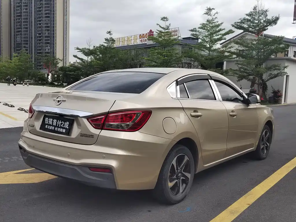 Family 1.6 L Manual Luxury