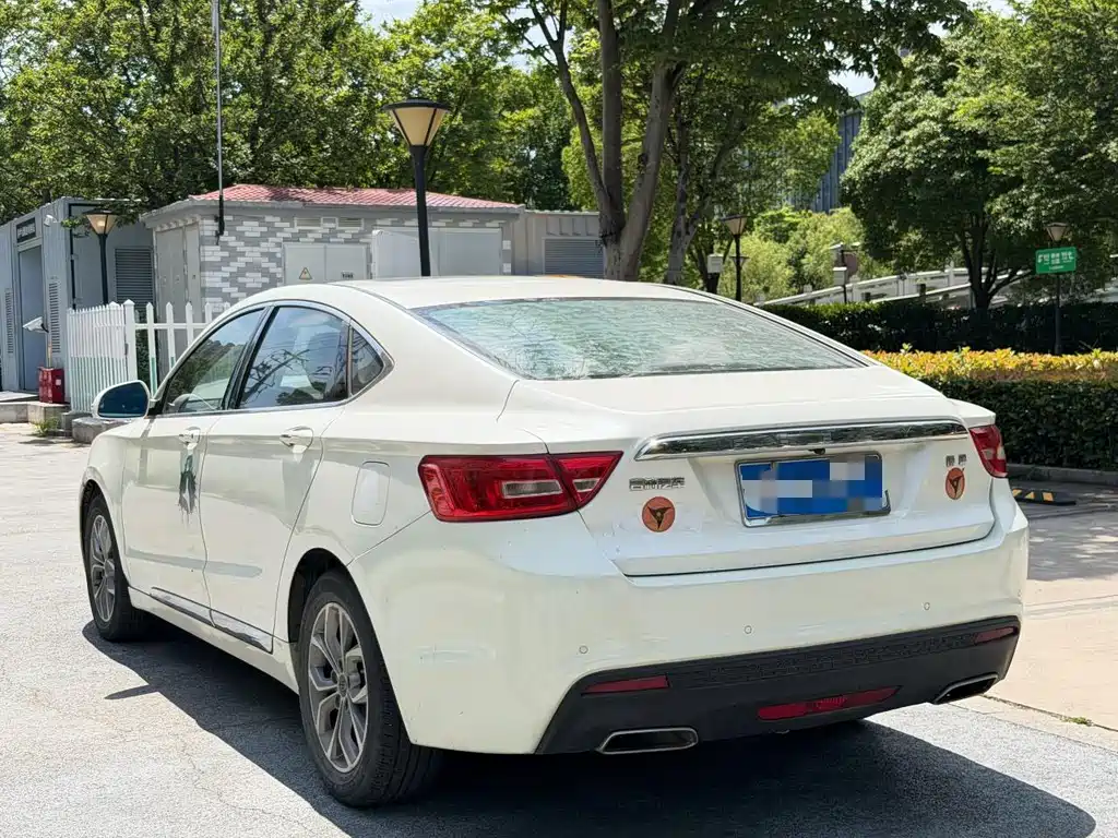 Borui 2.4 L Comfort