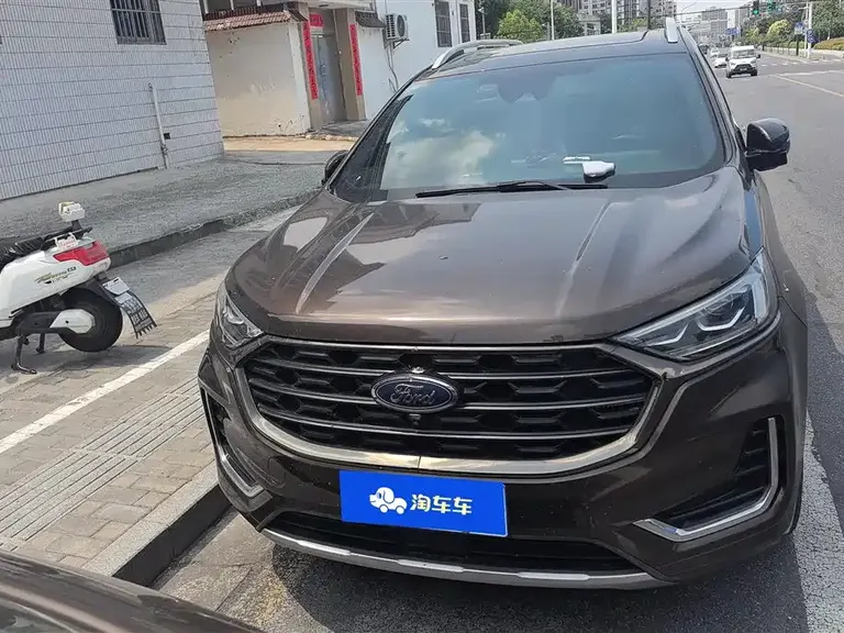 Ford Edge PLUS EcoBoost 245 4 WD Supreme Sharp 7-seat