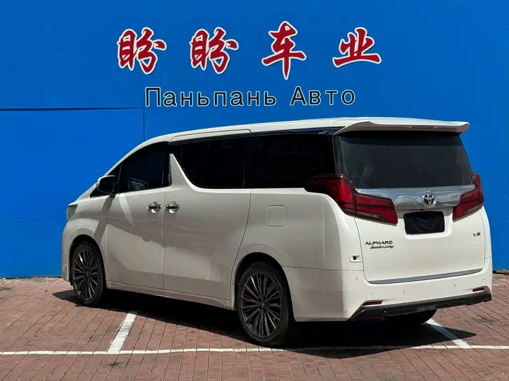 Alphard 3.5 L Distinguished