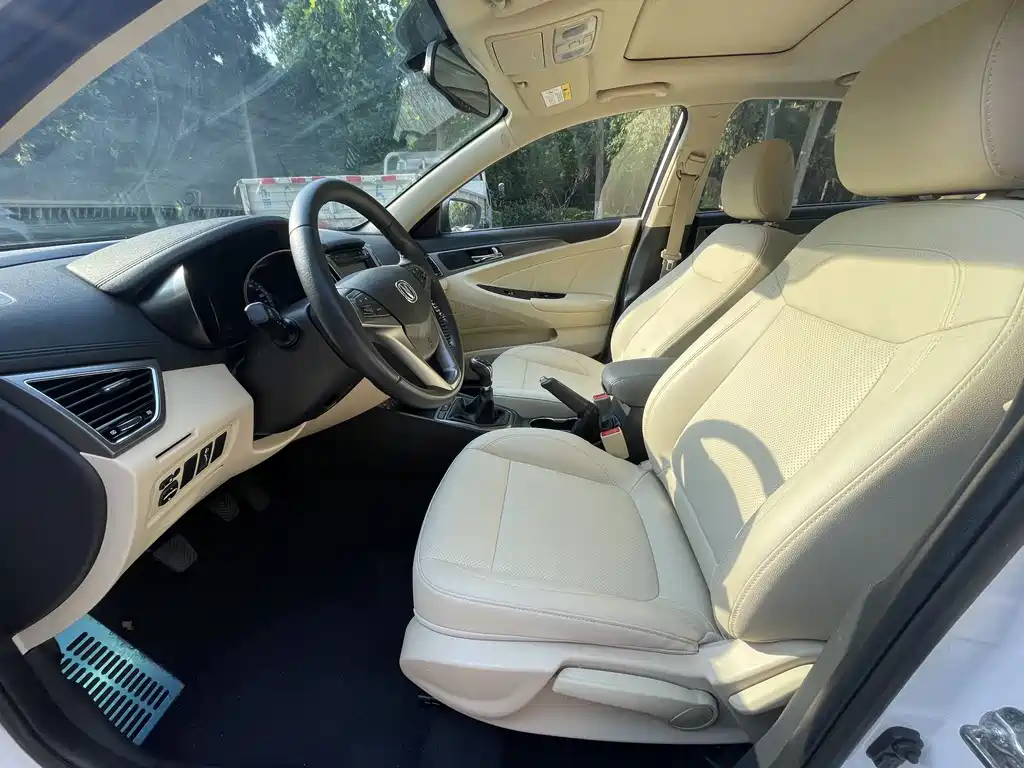 Eado 1.6 L Manual Style