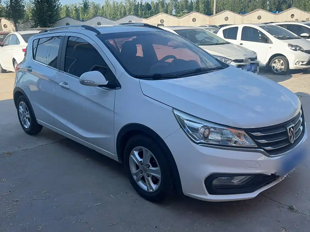 Baojun 310 1.2 L Manual Luxury