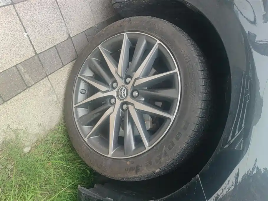 Camry Dual Engine 2.5 HG Luxury