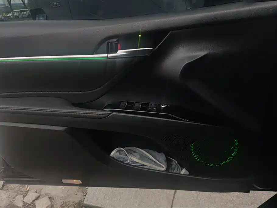 Camry Dual Engine 2.5 HG Luxury