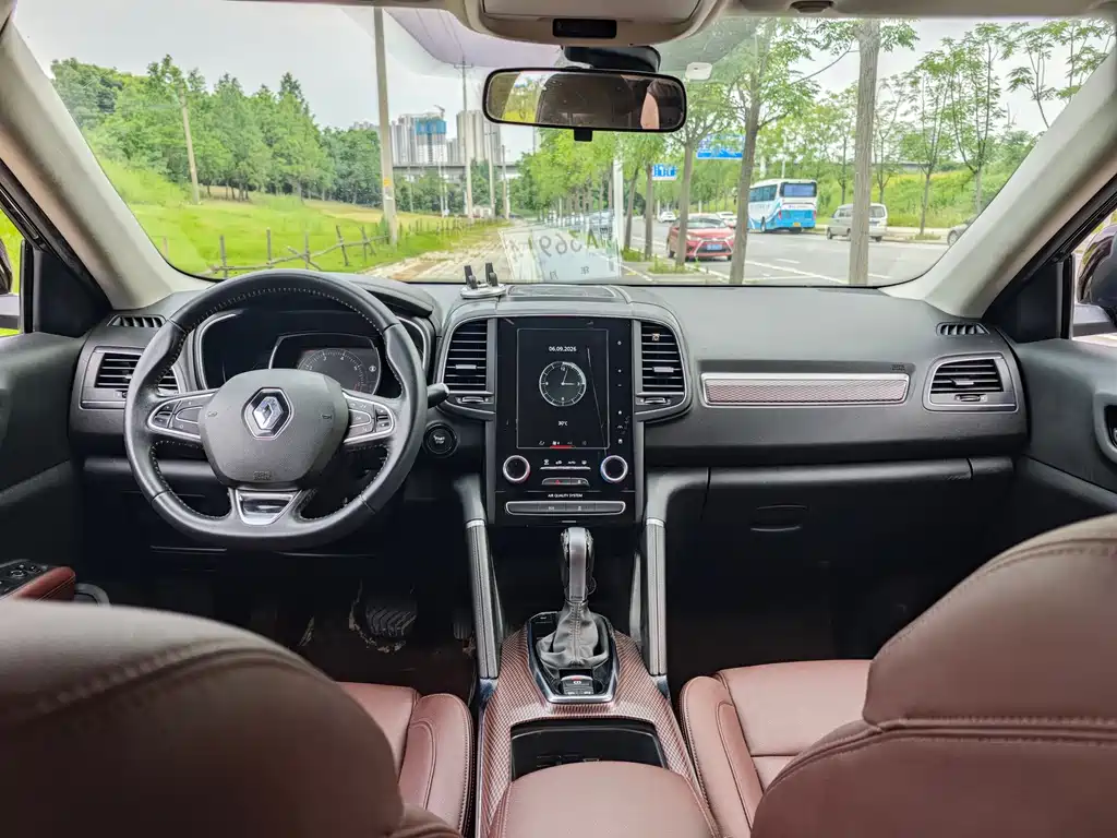 Koleos 2.0 L 2 WD Luxury
