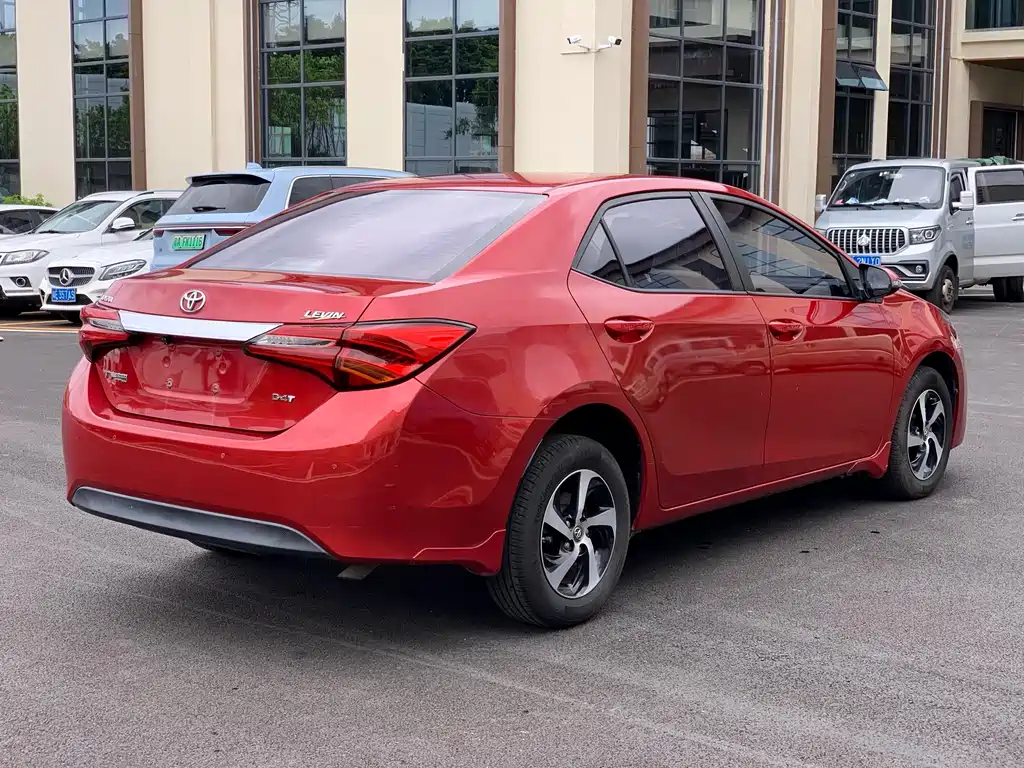 Levin Facelift 185 T CVT Elite CN-V