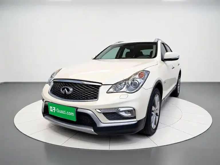 Infiniti QX50 2.5 L Joy