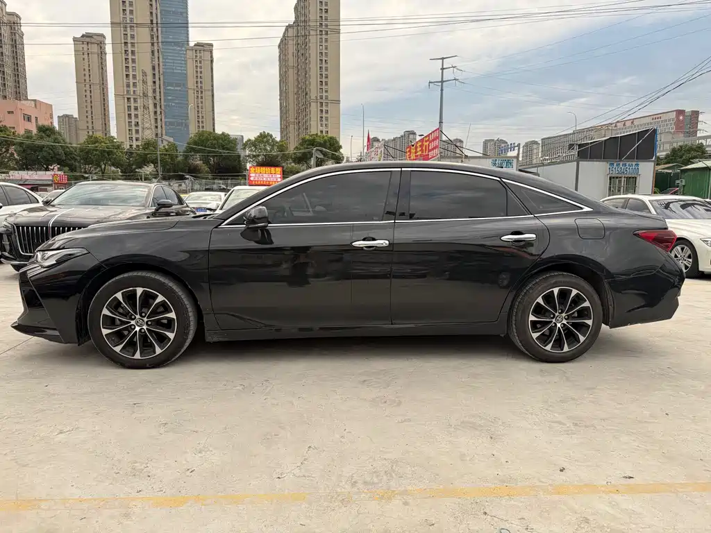 Avalon 2.0 L Luxury