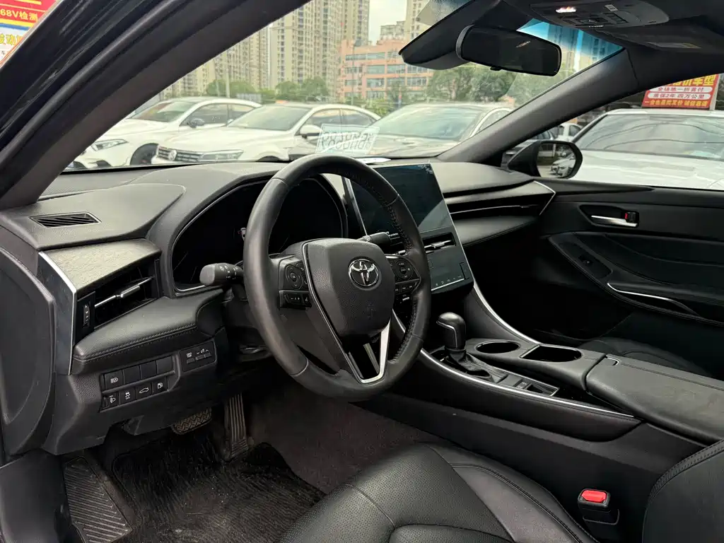 Avalon 2.0 L Luxury