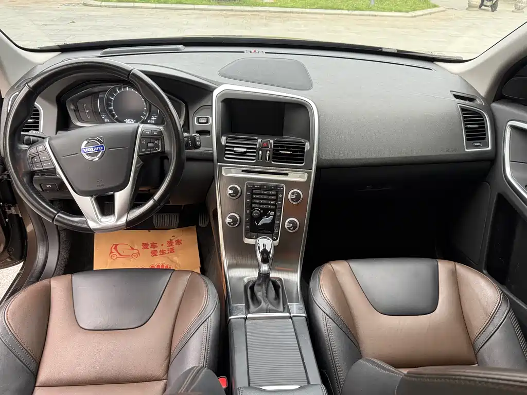 Volvo XC60 T5 AWD Smart Vision