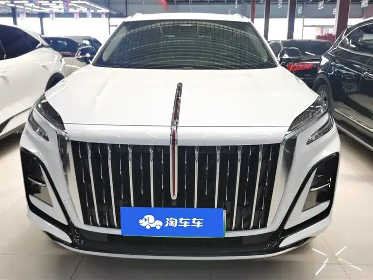Hongqi HS3 PHEV 115 km Power Action