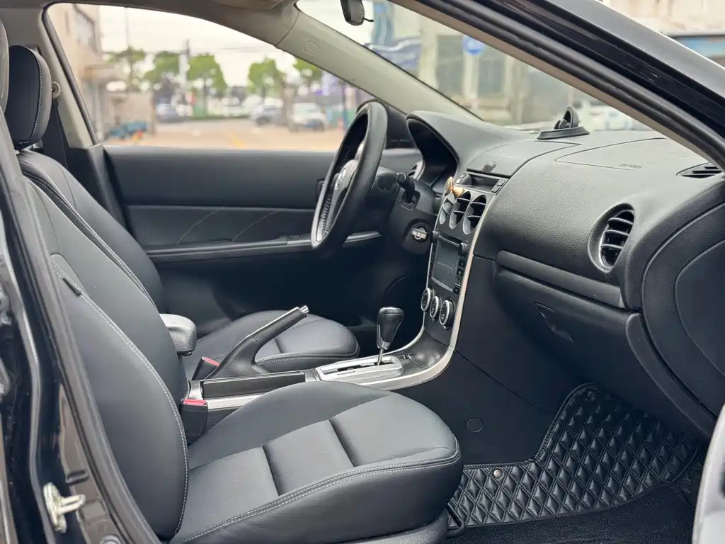 Mazda 6 2.0 L Auto Fashion