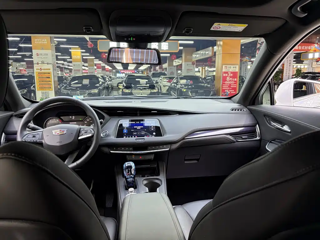 Cadillac XT4 28 T 2 WD Style
