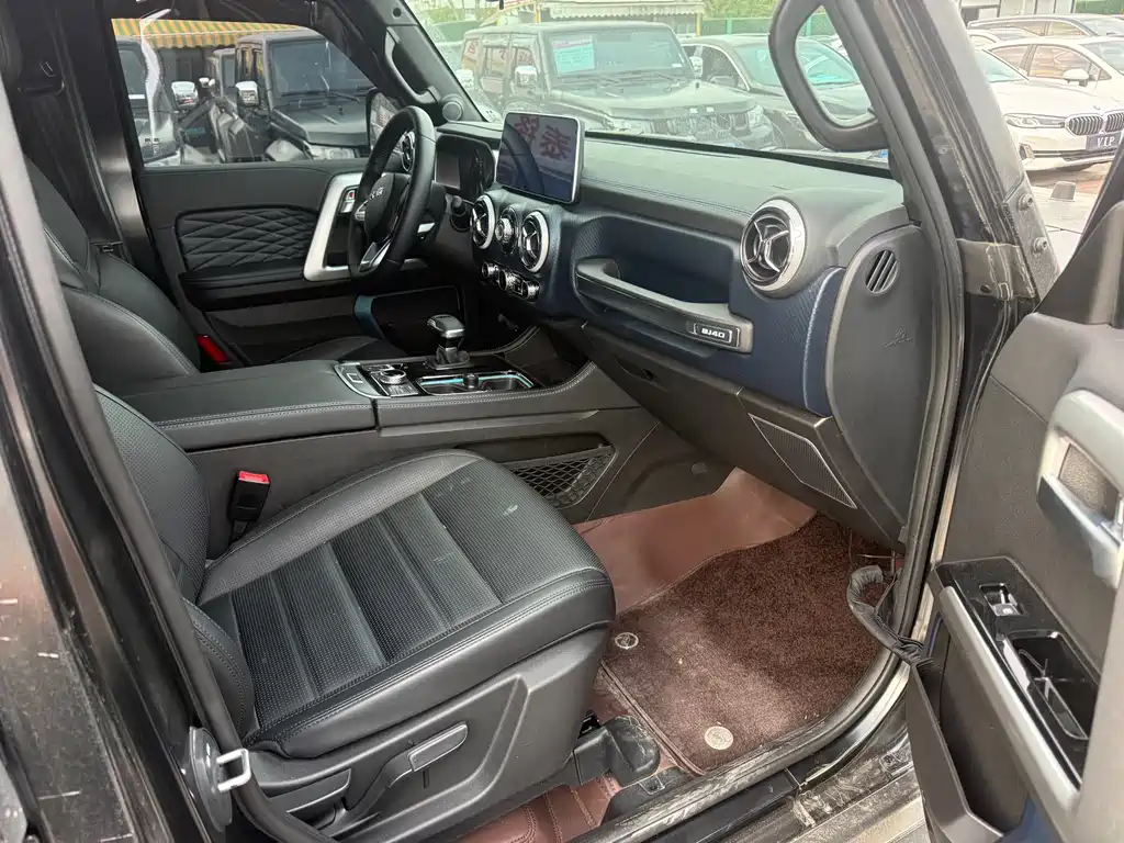 BAIC BJ40 2.0 D Blade Hero Glory