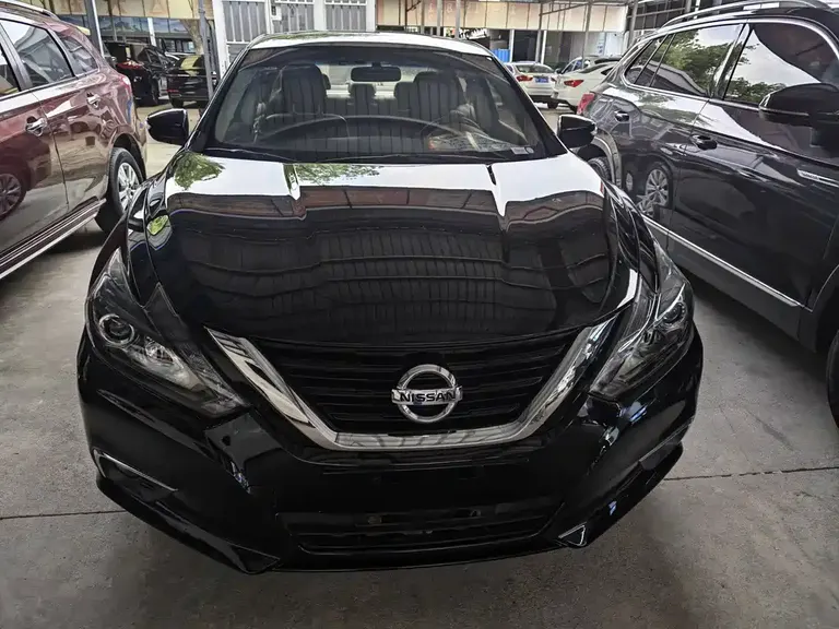 Nissan Teana Facelift 2.0 L XL Comfort