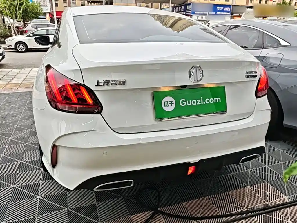 MG5 Facelift 180 DVVT CVT Youth Luxury