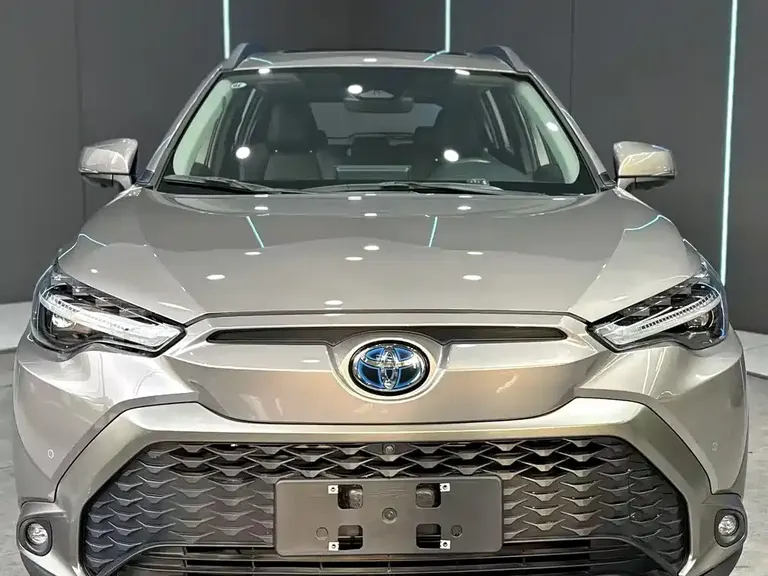 Toyota Frontlander 2.0 L Smart e-Hybrid Dual Engine Distinguished