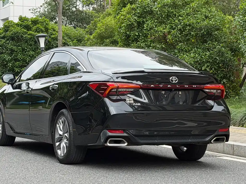 Avalon 2.5 L Luxury