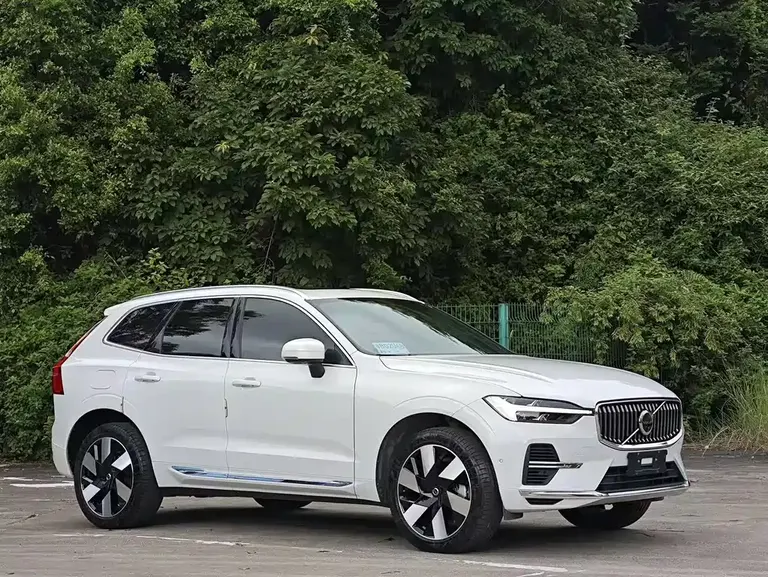 Volvo XC60 PHEV T8 PHEV Long Range 4 WD Smart Vision Luxury