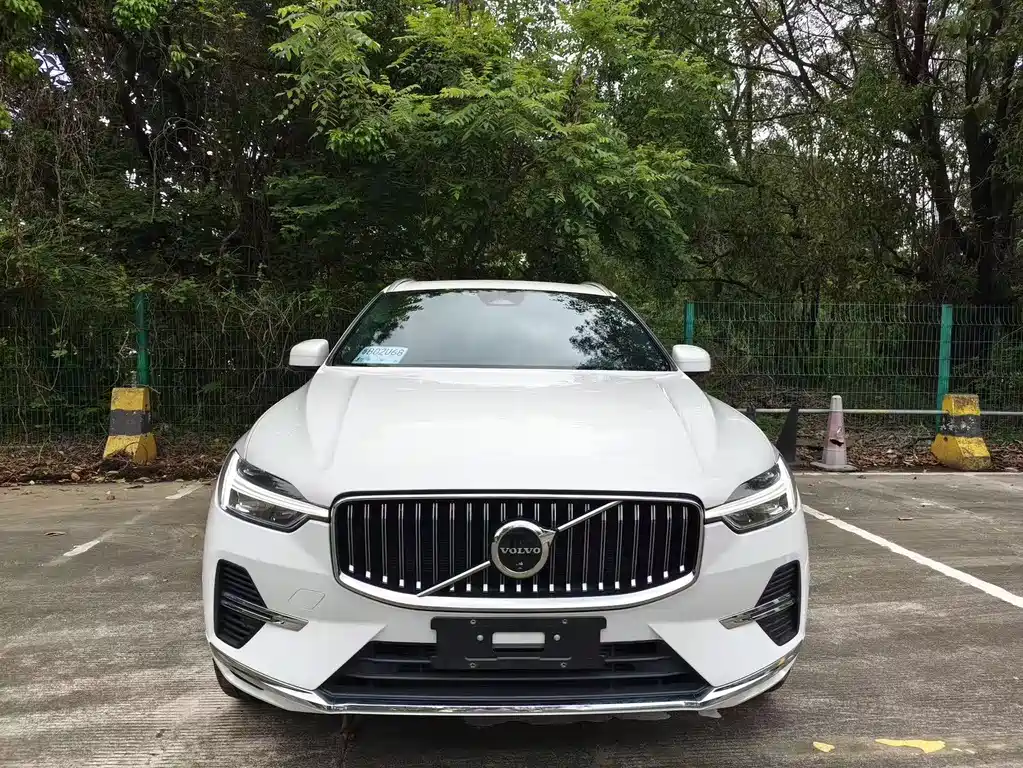 Volvo XC60 PHEV T8 PHEV Long Range 4 WD Smart Vision Luxury
