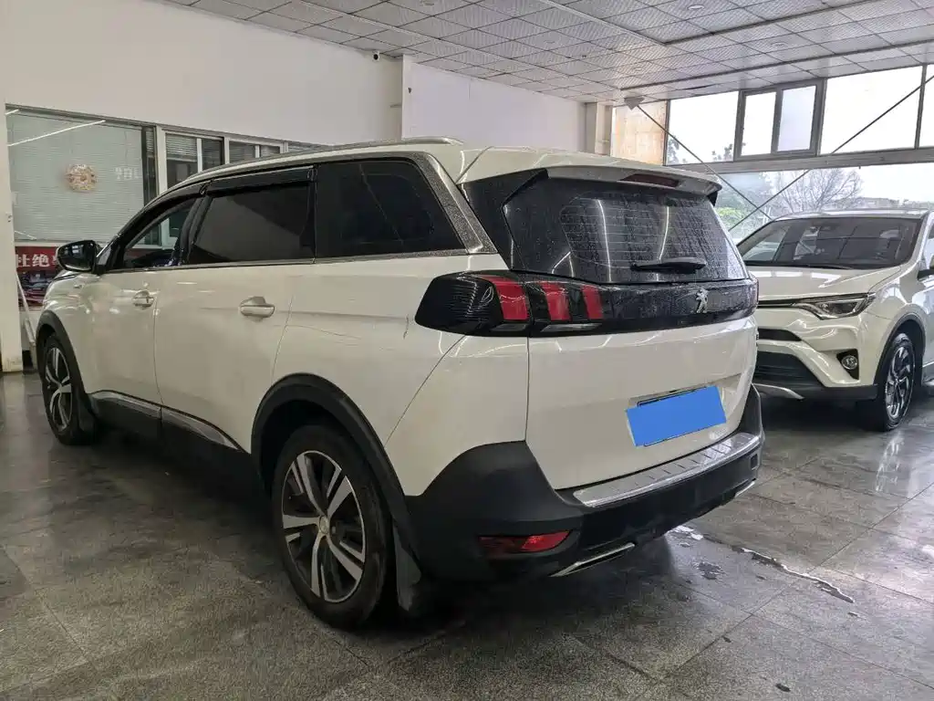Peugeot 5008 380 THP 7-seat Elite