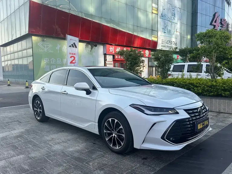 Toyota Avalon 2.0 L Luxury