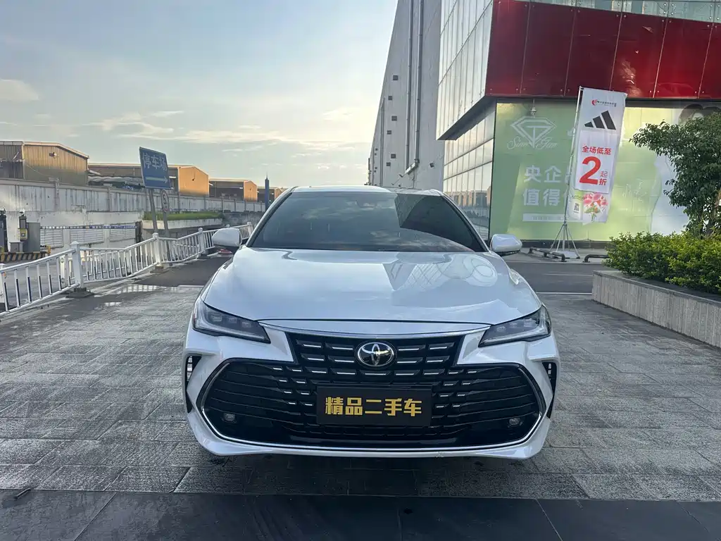 Avalon 2.0 L Luxury