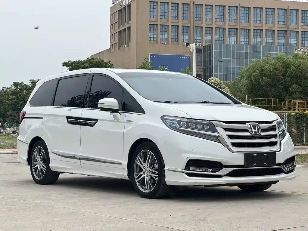 Elysion 2.0 L Hybrid Supreme