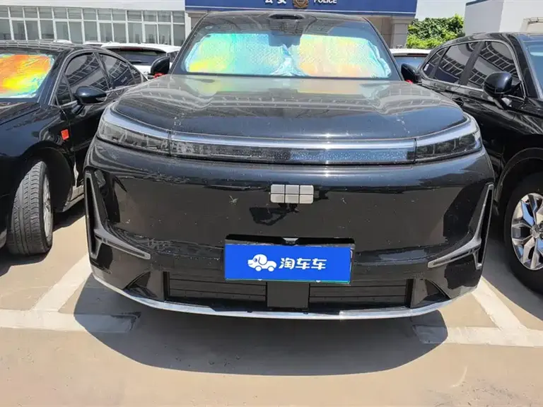 Geely Galaxy M9 210 km 4 WD Navigator