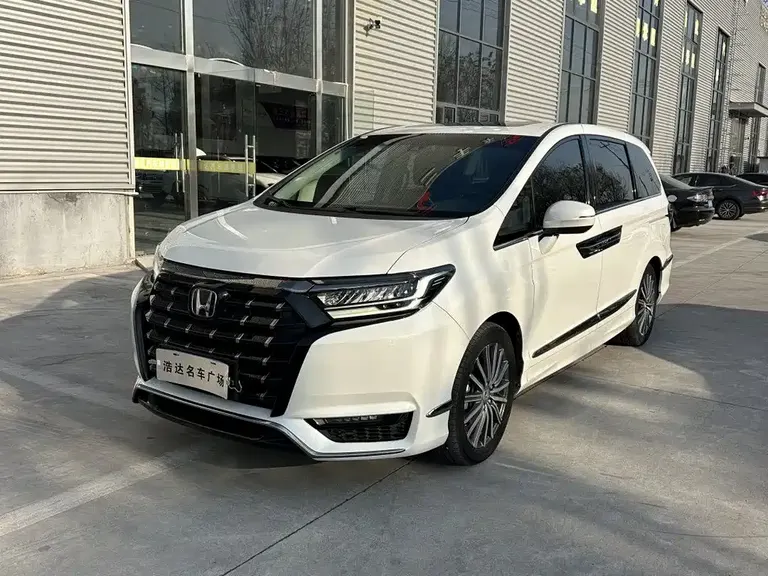 Honda Elysion 2.0 L e:HEV Comfort