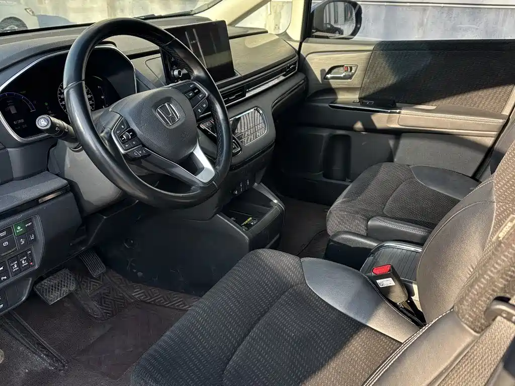 Elysion 2.0 L e:HEV Comfort