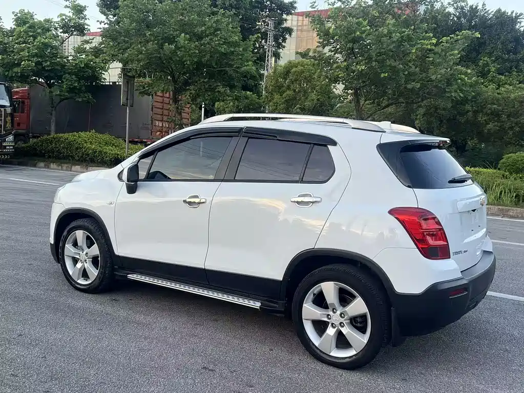Tracker 1.4 T Auto 2 WD Comfort