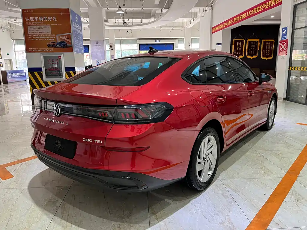 Lamando Lamando L 280 TSI DSG Dazzle Hot
