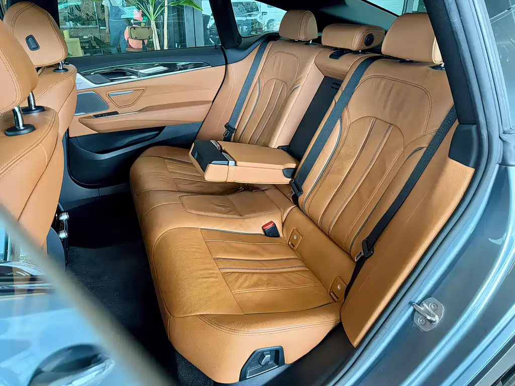 BMW 6 Series GT 630 i M Sport Package