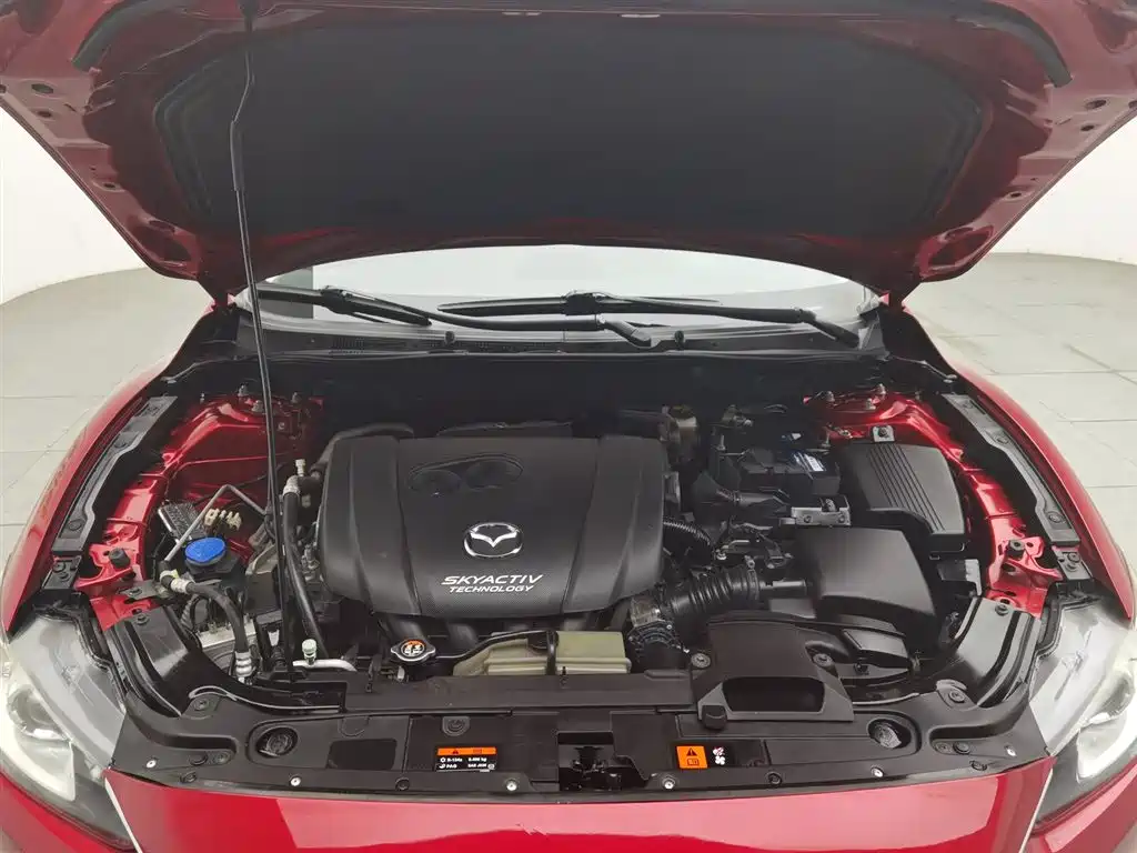 Atenza 2.0 L Blue Sky Luxury