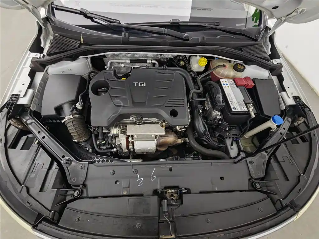Roewe i6 Classic 20 T Auto Flagship