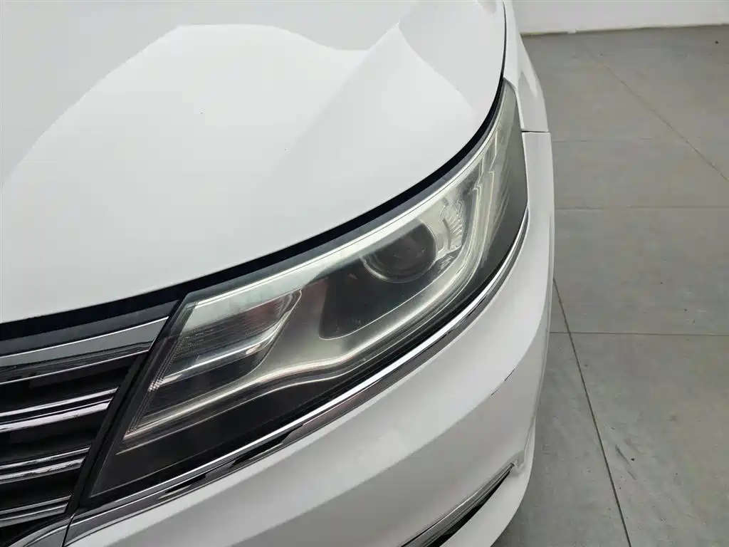 Roewe i6 Classic 20 T Auto Flagship