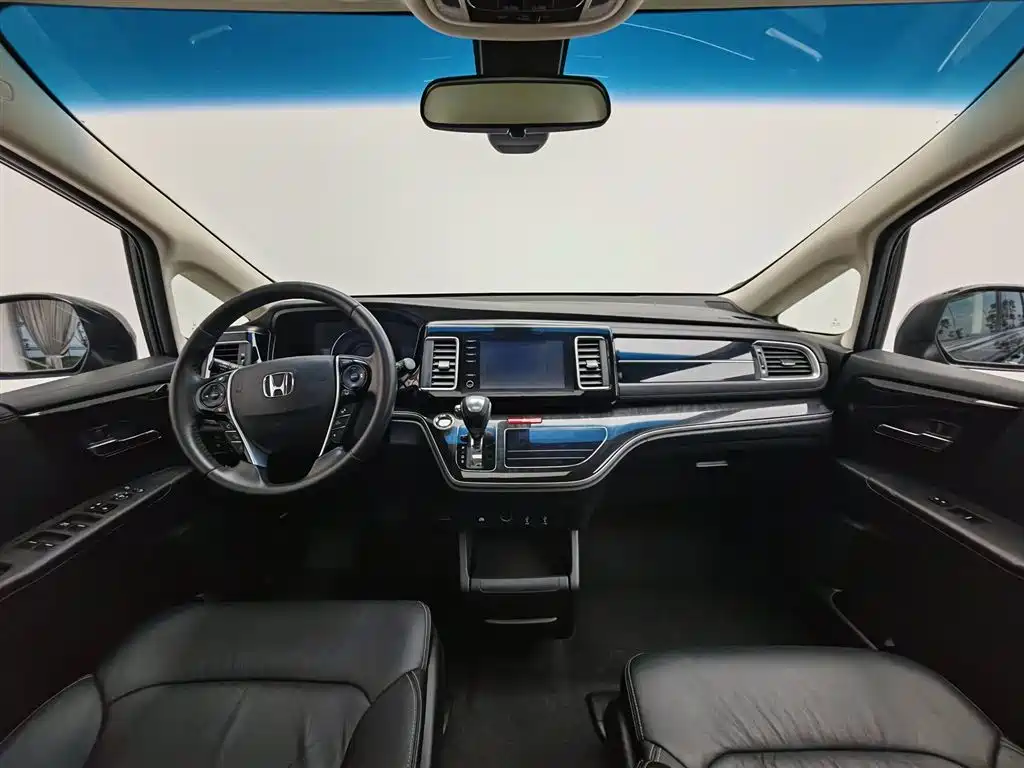 Elysion 2.0 L Hybrid Luxury